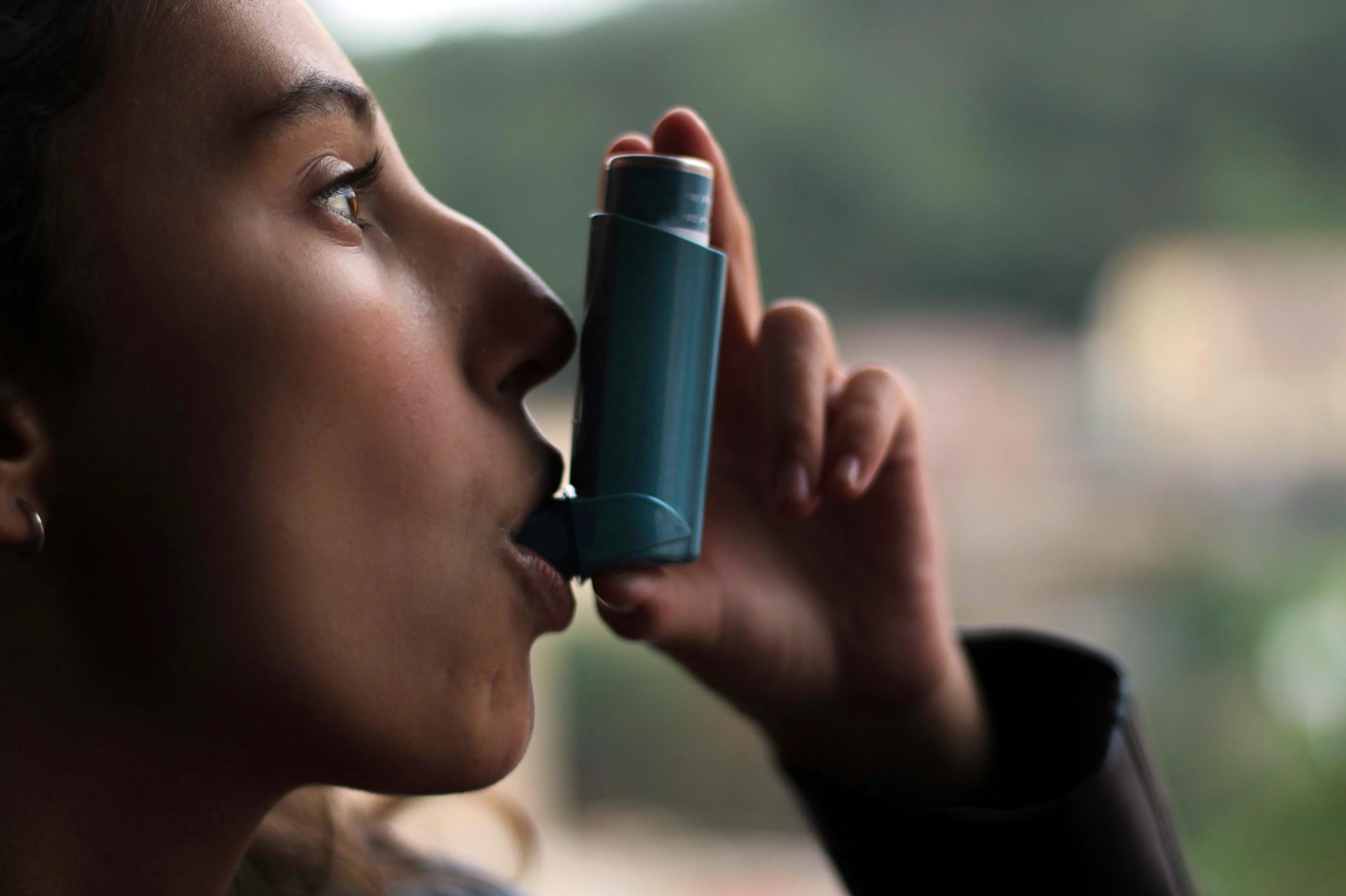 What Are the Early Signs of an Asthma Attack and How Can You Prevent It?